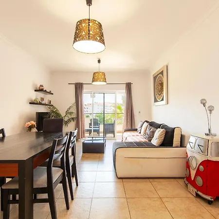 Apartament C02 - Luxury 3 Bed With Pool View Lagos