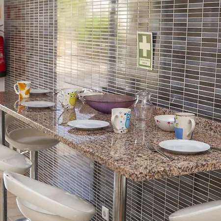 Daire C02 - Luxury 3 Bed With Pool View Lagos