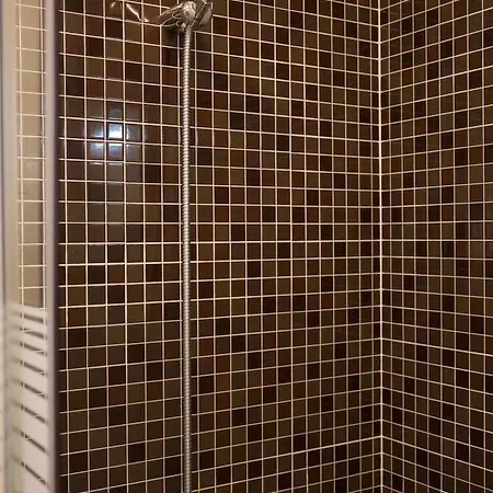 Apartment C02 - Luxury 3 Bed With Pool View